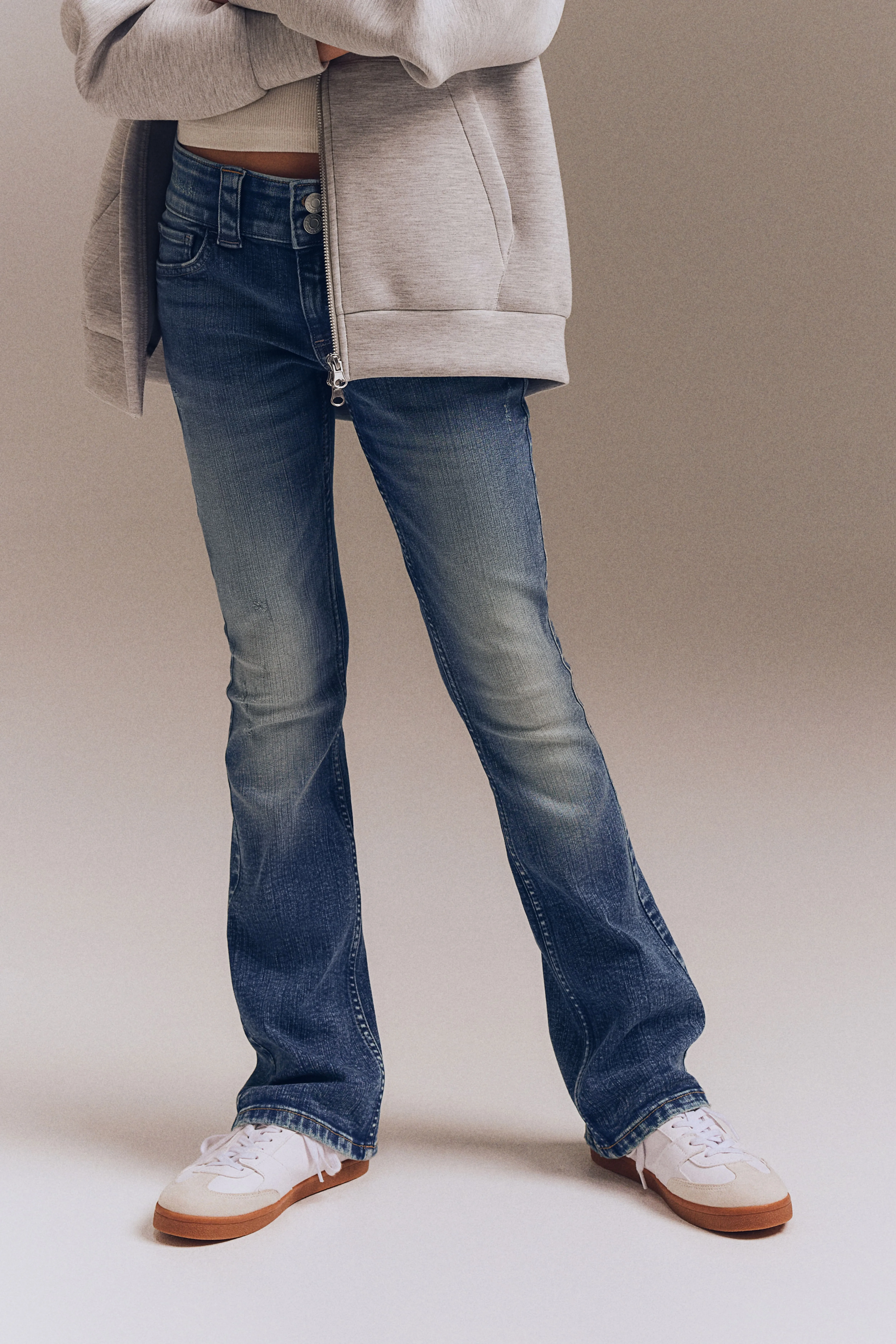 Bootcut Low Jeans - Low waist - Regular length - Denim blue - Kids | H&M GB